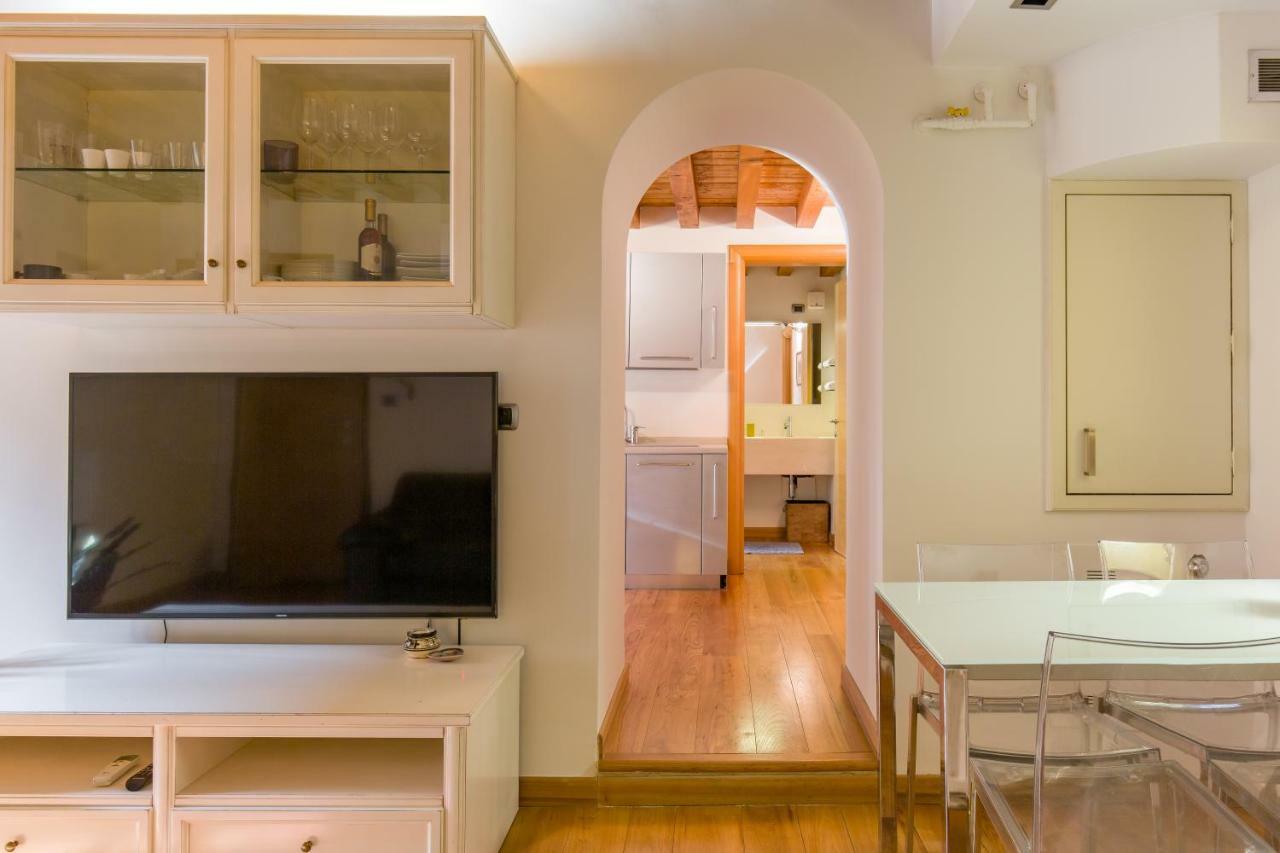 Downtown Apartment Verona Luaran gambar